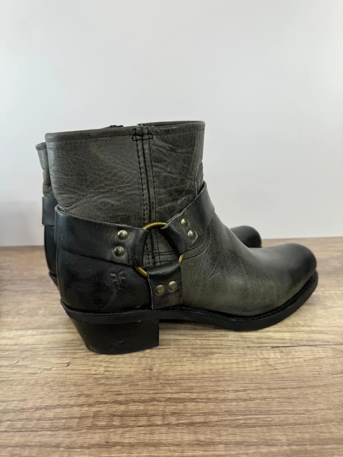 FRYE HARNESS SHORT LEATHER BOOTS