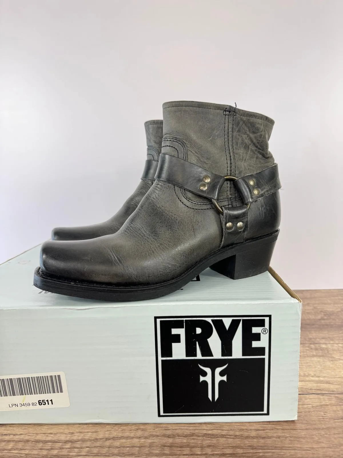 FRYE HARNESS SHORT LEATHER BOOTS